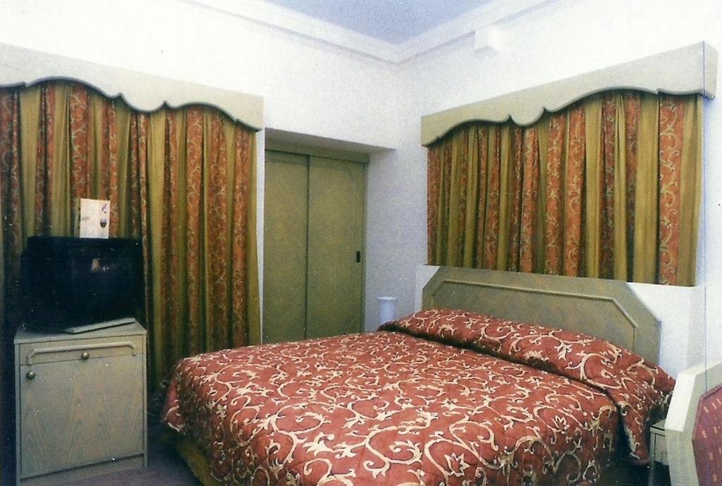 Marina Hotel Mutrah Room photo